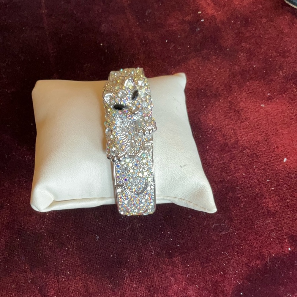 Italina Silver Sparkle Cat Bracelet